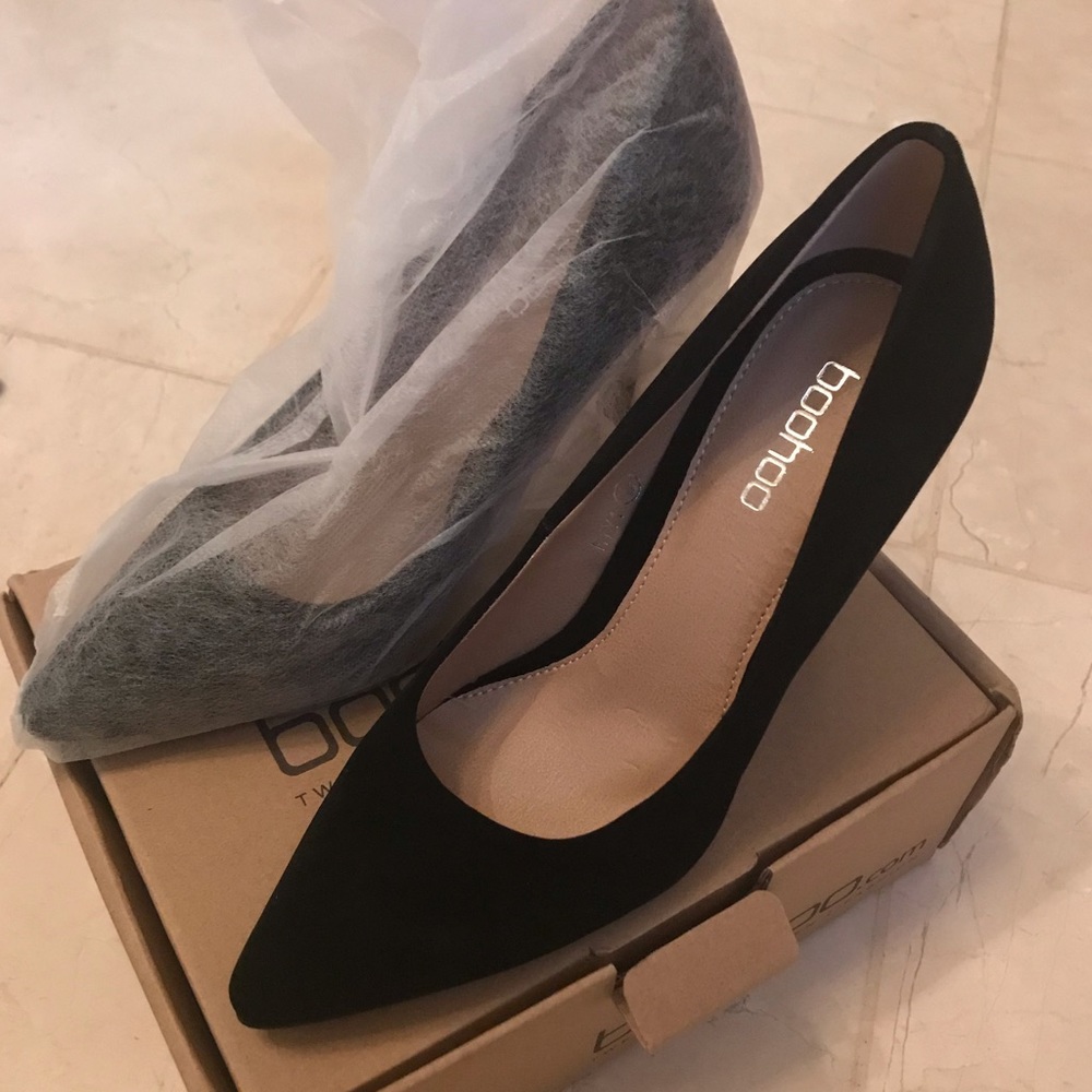 Brand new black pumps size 7 with box